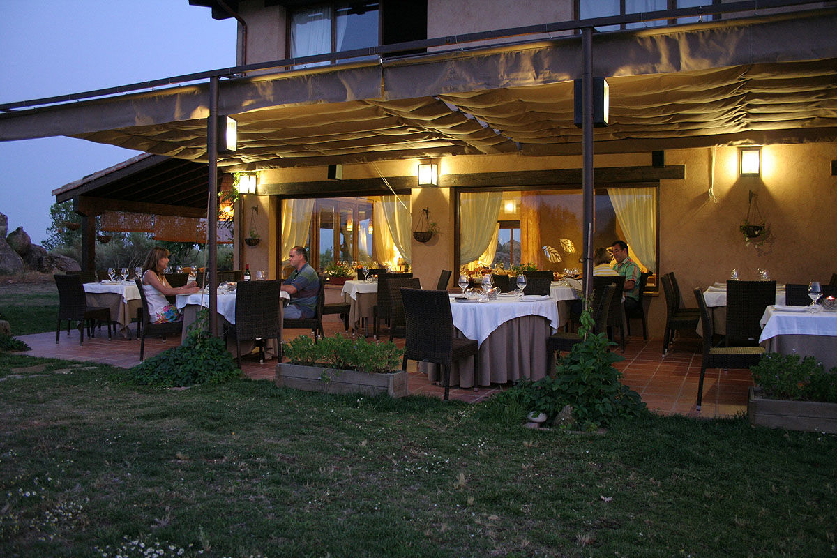 Hotel Llano Tineo Villanueva De La Vera Esterno foto