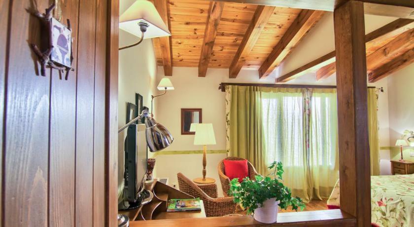 Hotel Llano Tineo Villanueva De La Vera Esterno foto